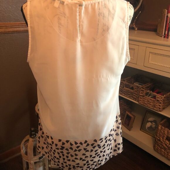 CAbi Top   - Picture 2 of 7